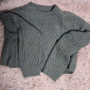 H&M Classic Gray Cable Knit Sweater